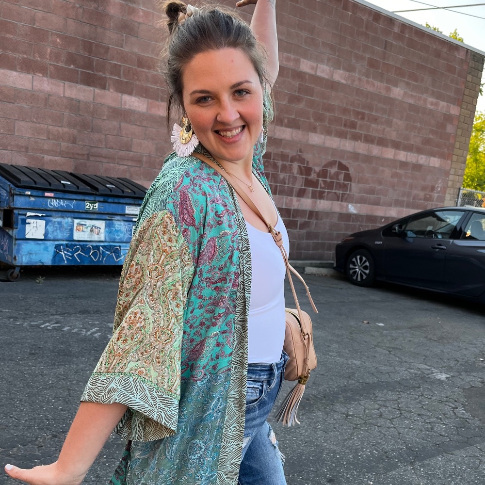 Meet your Posher, Sydney